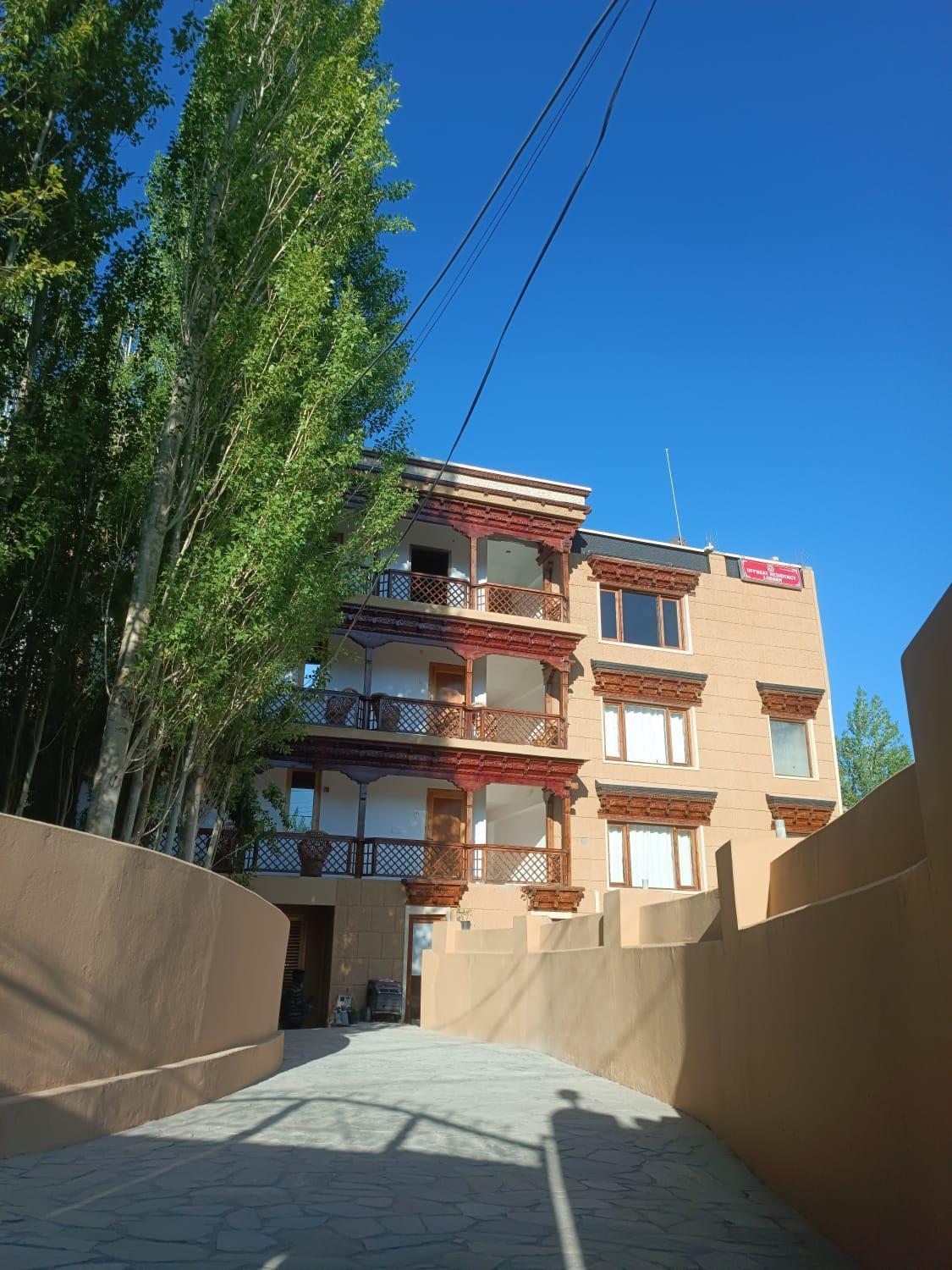 Hotel Om Ladakh Лех Екстериор снимка