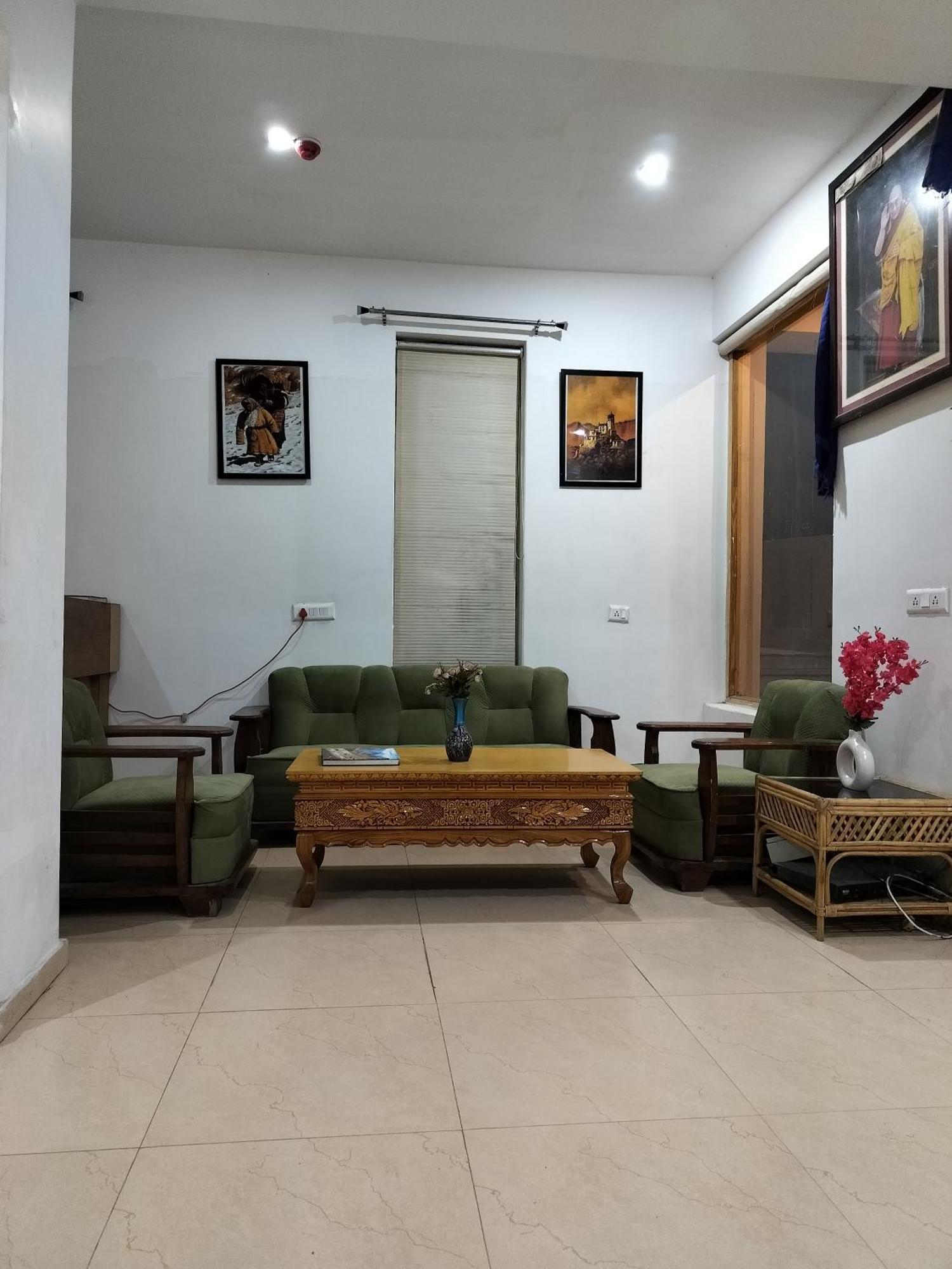 Hotel Om Ladakh Лех Екстериор снимка