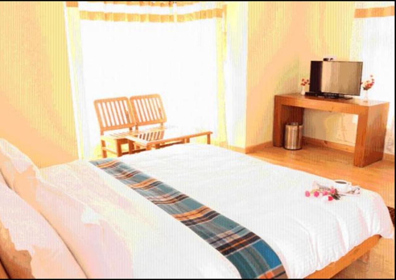 Hotel Om Ladakh Лех Екстериор снимка